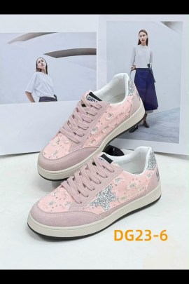 Кроссовки