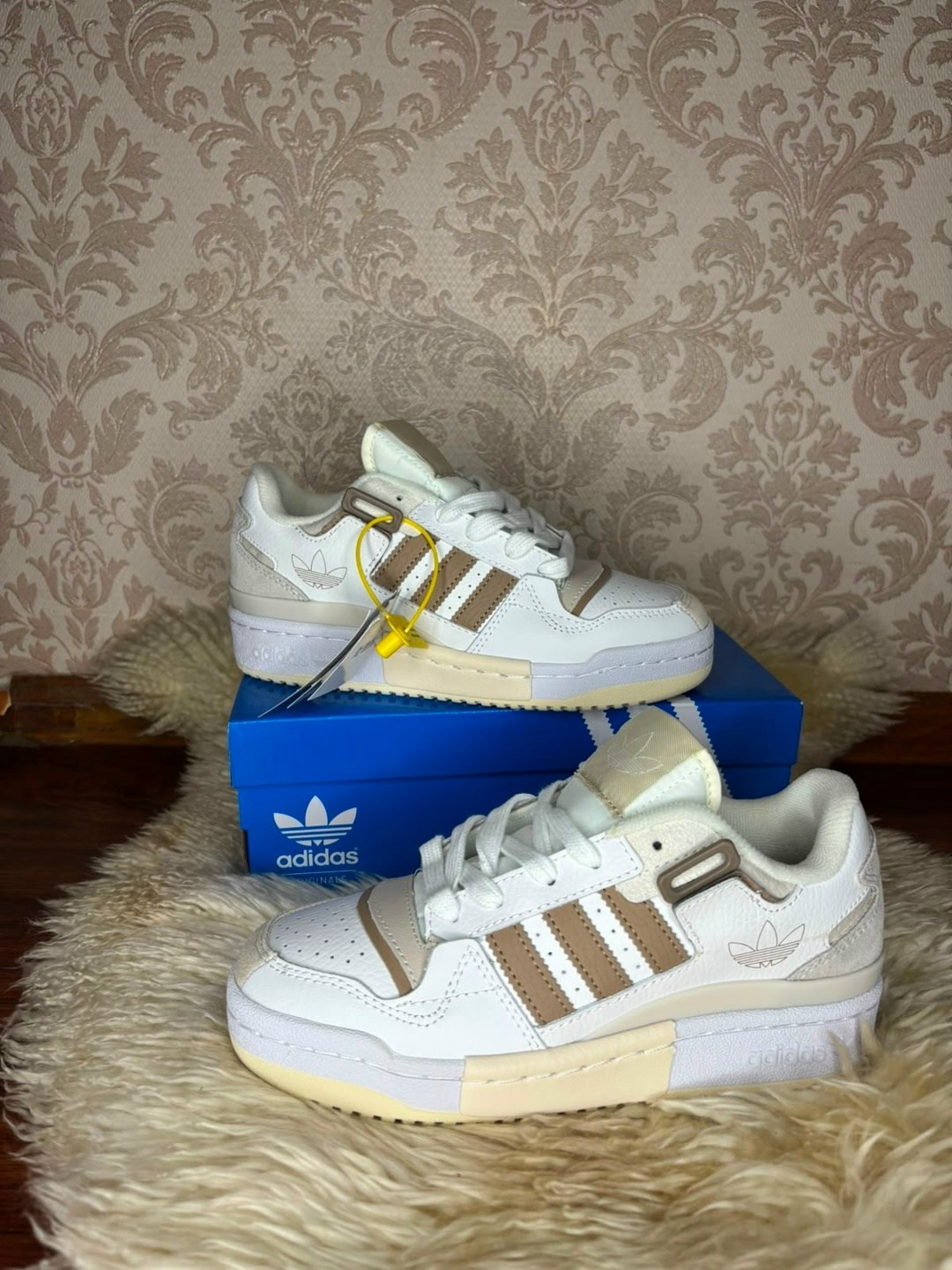 кроссовки adidas,кроссовки женские adidas,женские кроссовки,кроссовки адидас,кроссовки стильные
