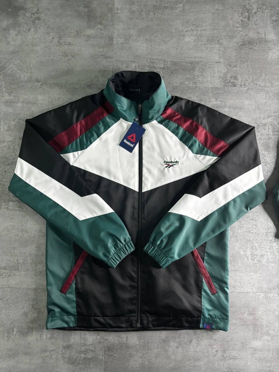 спортивный костюм reebok в стиле 90 х,костюм спортивный reebok мужской стиль 90-х,спортивный костюм reebok из 90х,спортивный костюм reebok 90-х,спортивный мужской костюм adidas в стиле 90-х