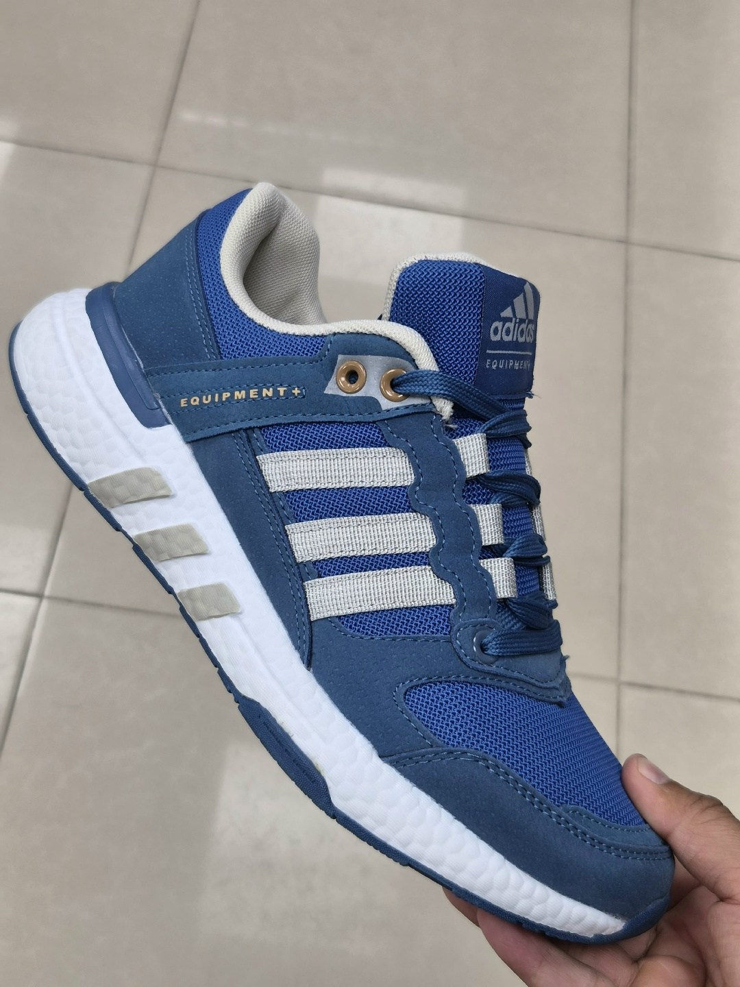 кроссовки adidas,кроссовки мужские adidas,кроссовки,кроссовки адидас zx 750 мужские,мужской кроссовки