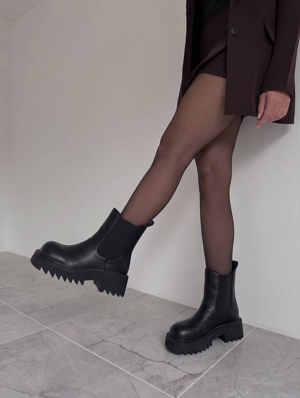 ботинки челси balenciaga,ботинки balenciaga,ботинки челси баленсиага женские,balenciaga женские кожаные сапоги balenciaga чёрного цвета,ботинки челси женские
