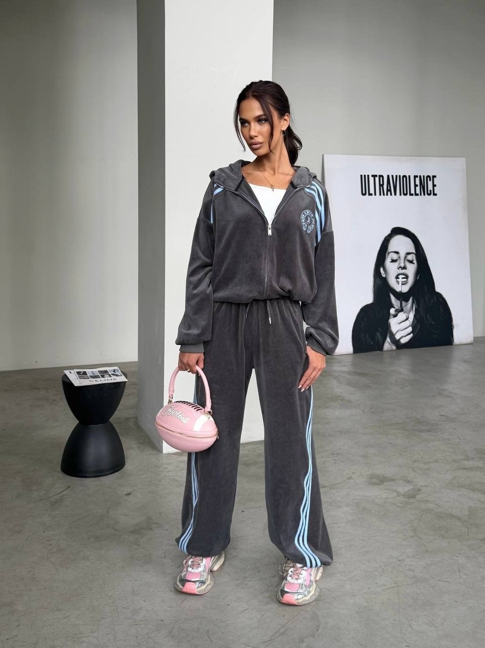 adidas original velour tracksuit,cпортивный костюм велюровый,велюровый костюм,велюровый костюм адидас женский,adidas originals олимпийка velour tracktop