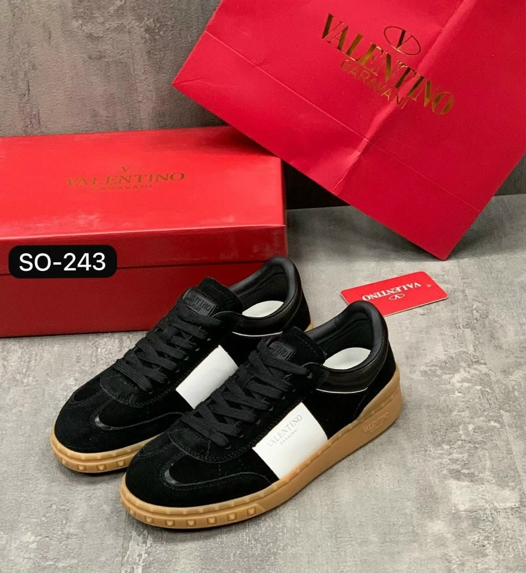 valentino кроссовки,,valentino кроссовки мужские,valentino garavani кроссовки,бежевые кроссовки