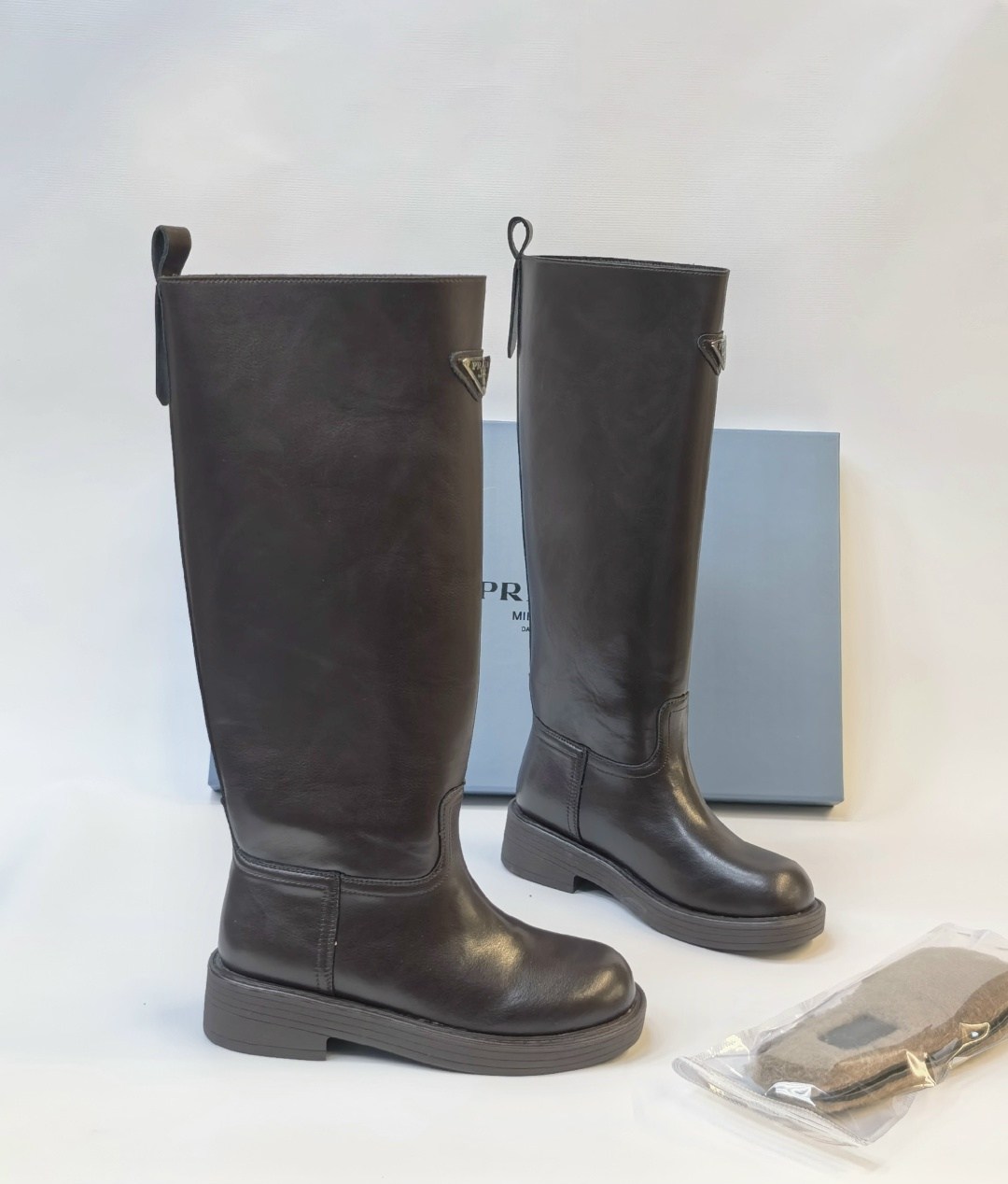 сапоги,сапоги prada,,женские сапоги,сапоги высокие