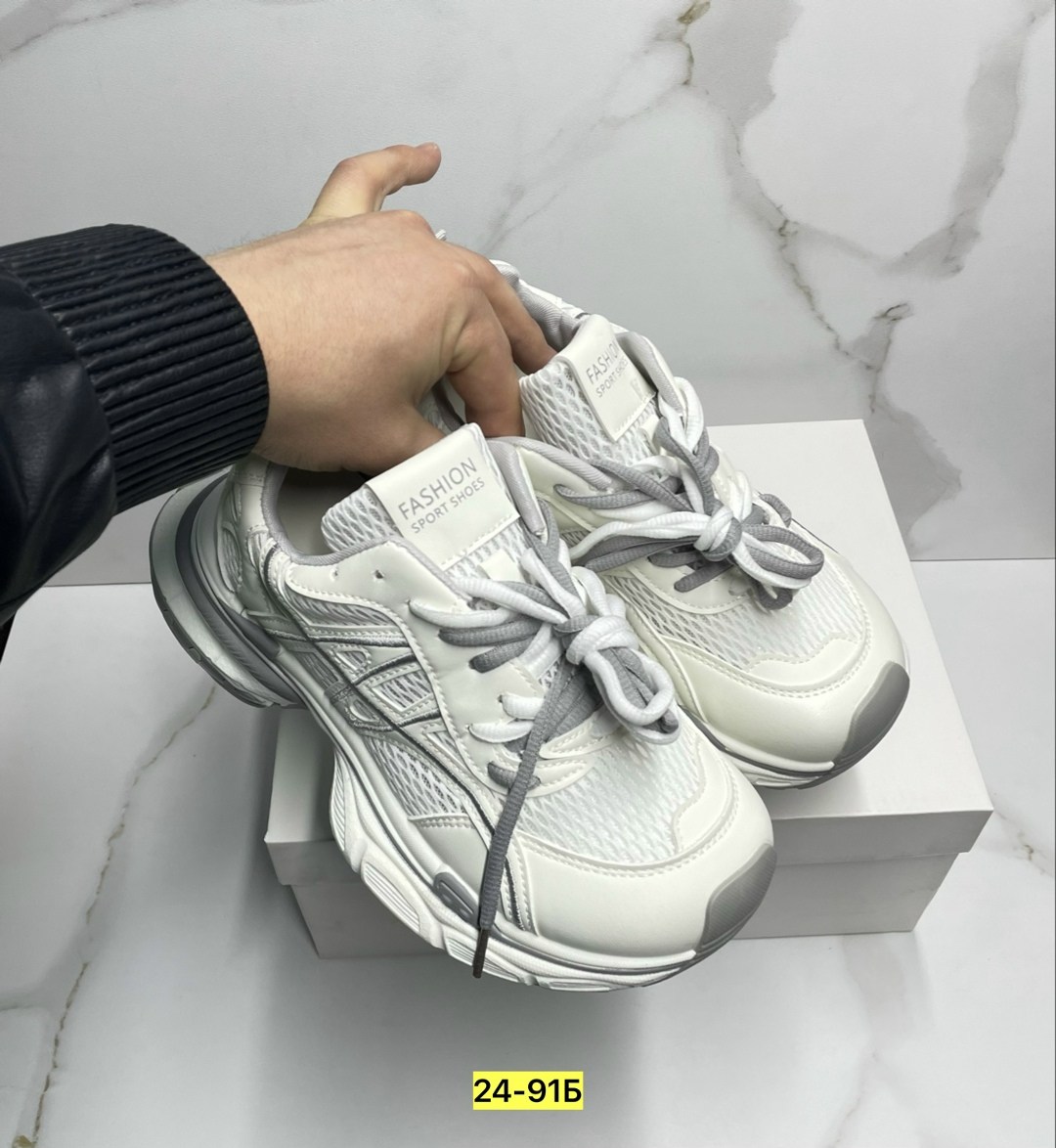 женские кроссовки balenciaga runner серебристые,кроссовки женские balenciaga,кроссовки balenciaga,кроссовки баленсиага женские,кроссовки женскиe