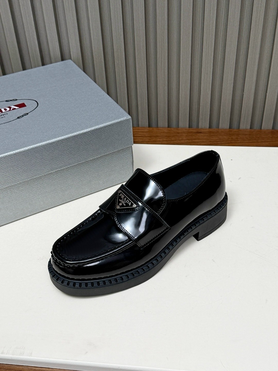 лоферы прада,лоферы prada,,лоферы женские,брендовая