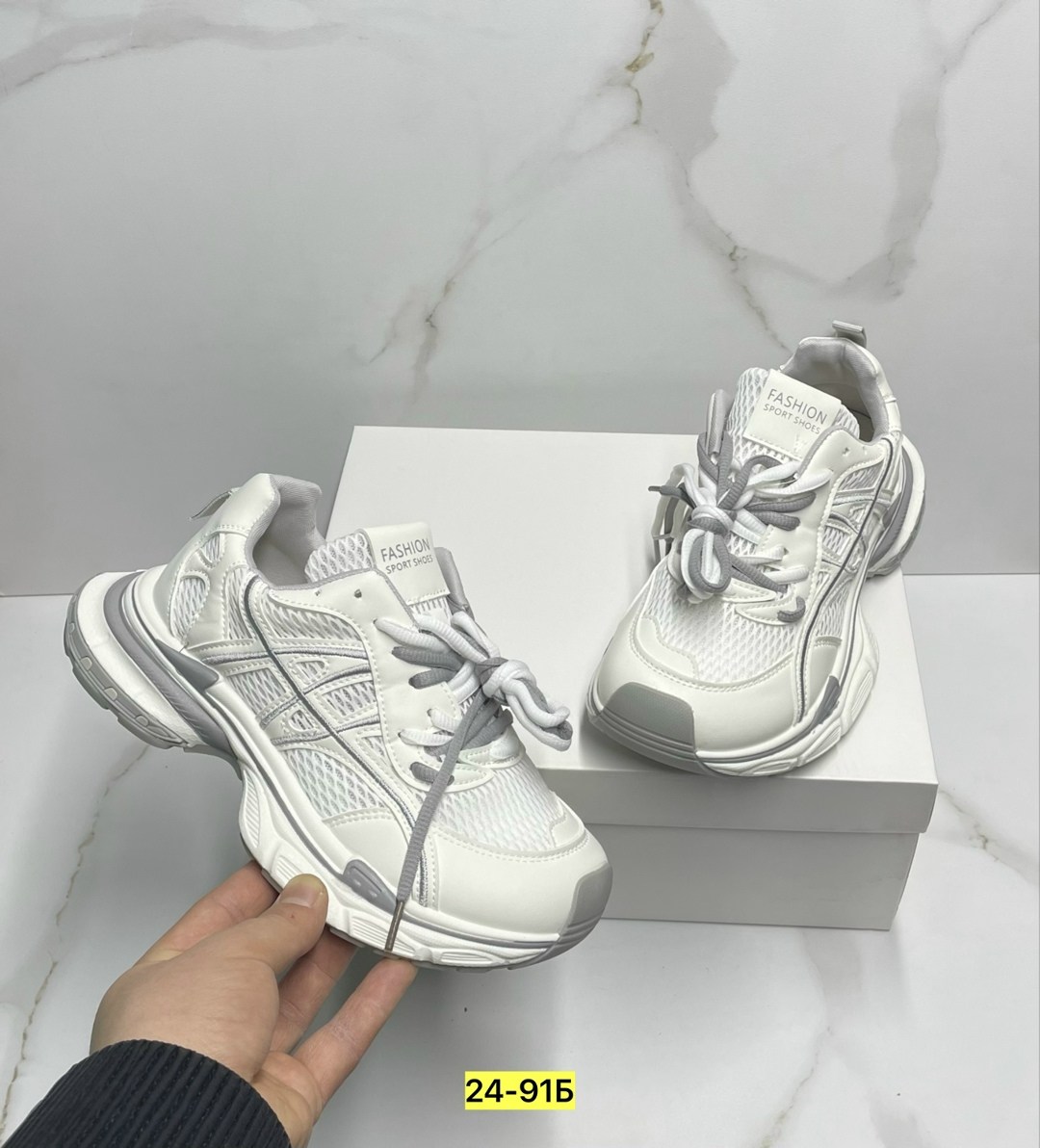 женские кроссовки balenciaga runner серебристые,кроссовки женские balenciaga,кроссовки balenciaga,кроссовки баленсиага женские,кроссовки женскиe