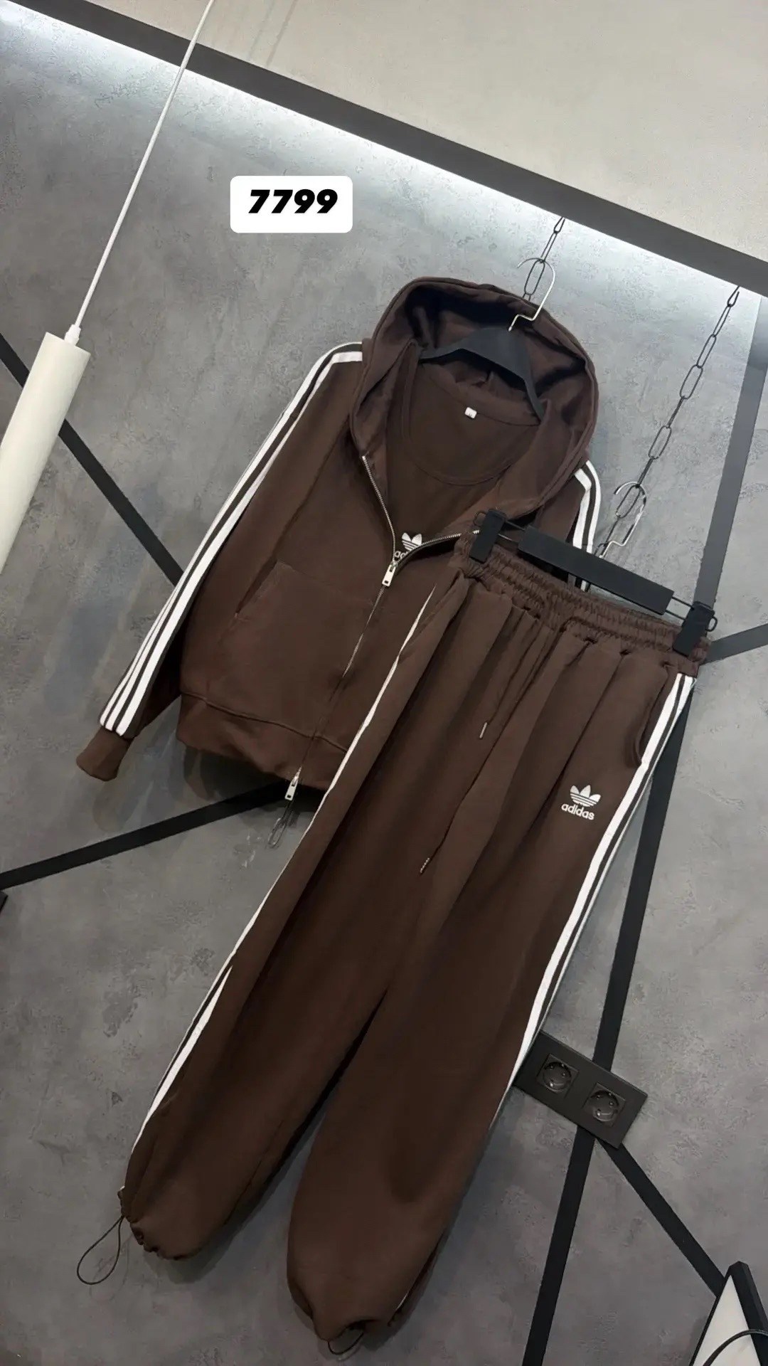 комплект одежды adidas sportswear,спортивный костюм женский adidas,спортивный костюм женский адидас 44 46 размер,спортивные костюмы адидас,спортивный костюм adidas originals