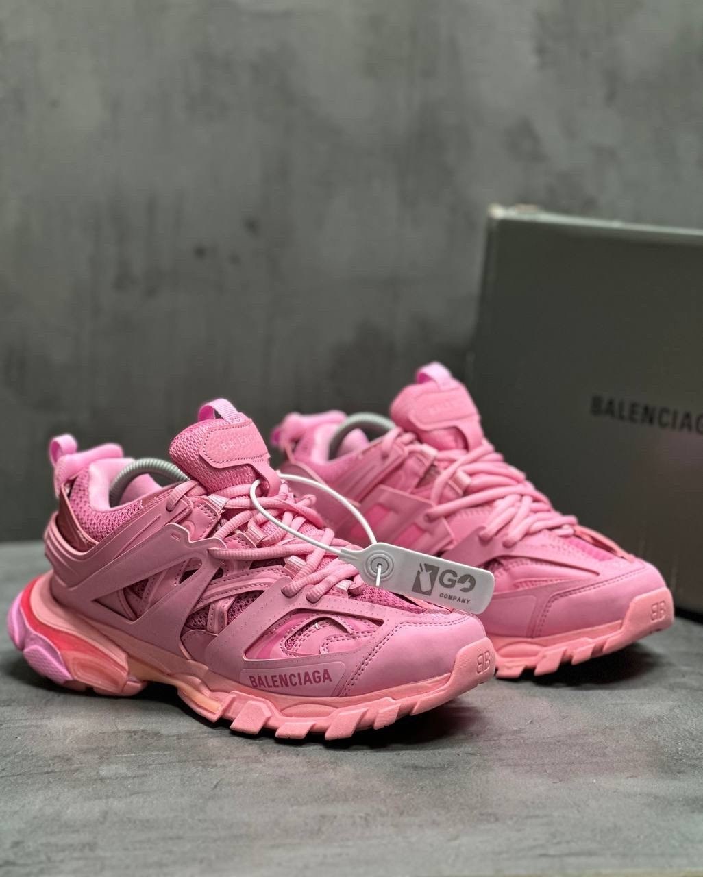кроссовки женские balenciaga,balenciaga track pink,кроссовки balenciaga,баленсиага кроссовки трек розовые,кроссовки balenciaga track