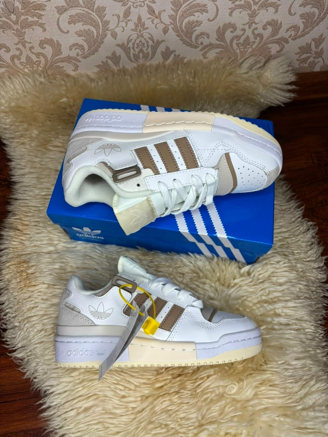 кроссовки adidas,кроссовки женские adidas,женские кроссовки,кроссовки адидас,кроссовки стильные