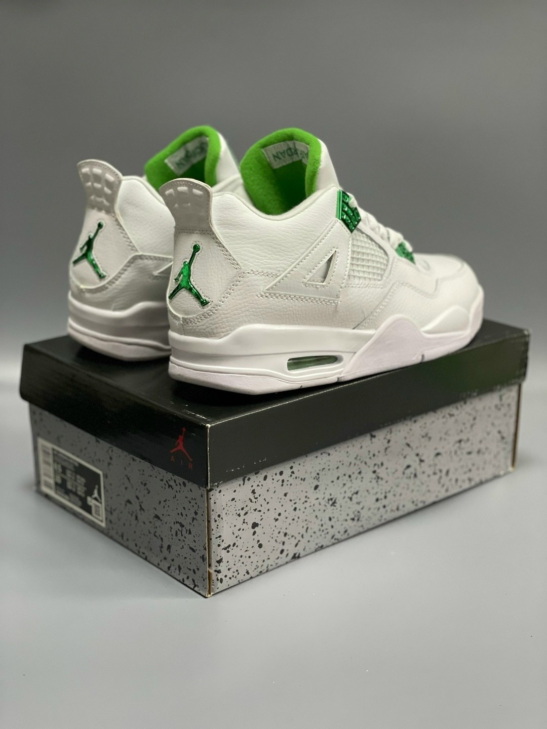 кроссовки nike air jordan 4 retro,nike air jordan 4 green metallic,кроссовки nike air jordan 4,nike air jordan 4 retro,air jordan 4