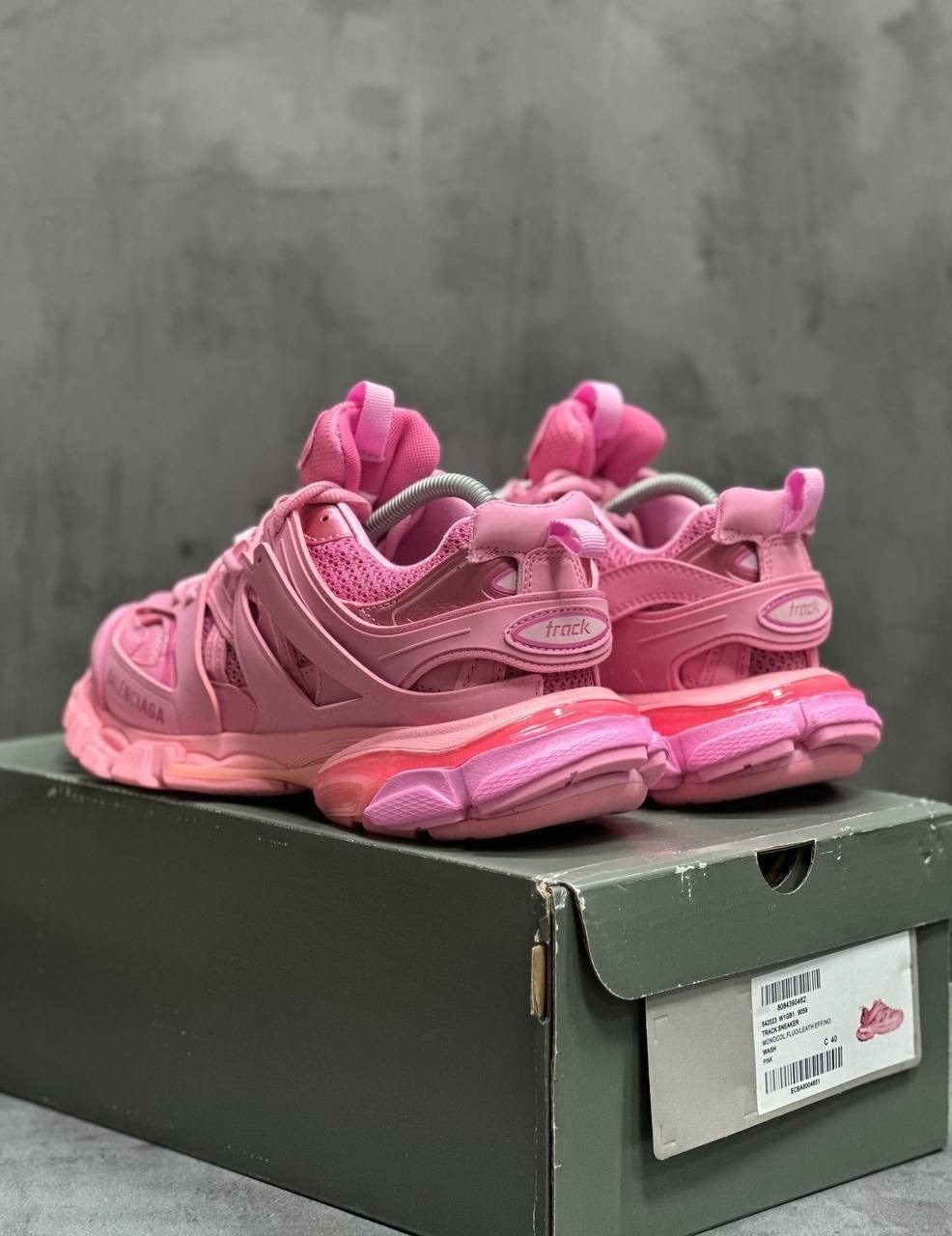 кроссовки женские balenciaga,balenciaga track pink,кроссовки balenciaga,баленсиага кроссовки трек розовые,кроссовки balenciaga track