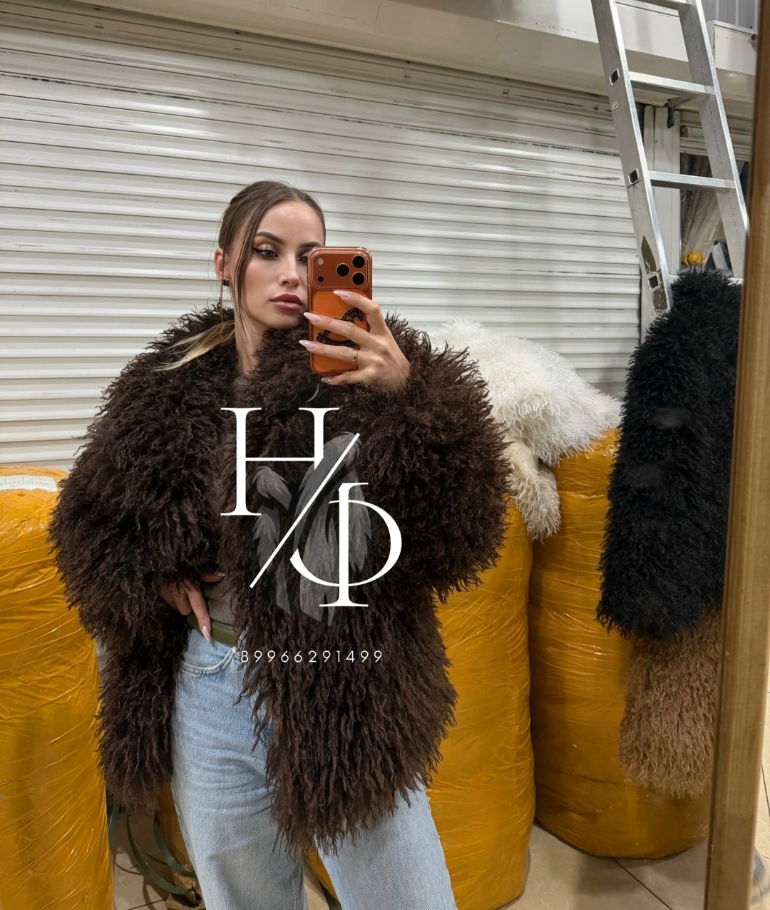 шуба искусственная лама страус пушистая fashion vogue,шуба искусственная лама страус пушистая fashion vogue цвет белый,белая шуба из экомеха под страус,шуба из ламы,шуба из меха ламы