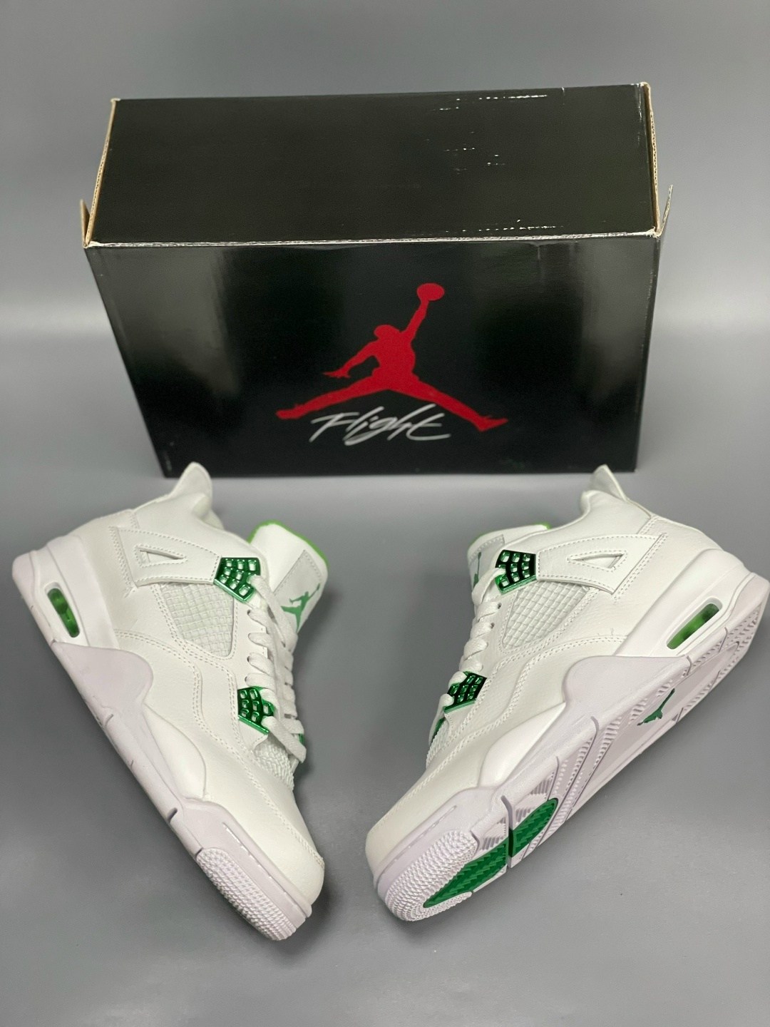 кроссовки nike air jordan 4 retro,nike air jordan 4 green metallic,кроссовки nike air jordan 4,nike air jordan 4 retro,air jordan 4