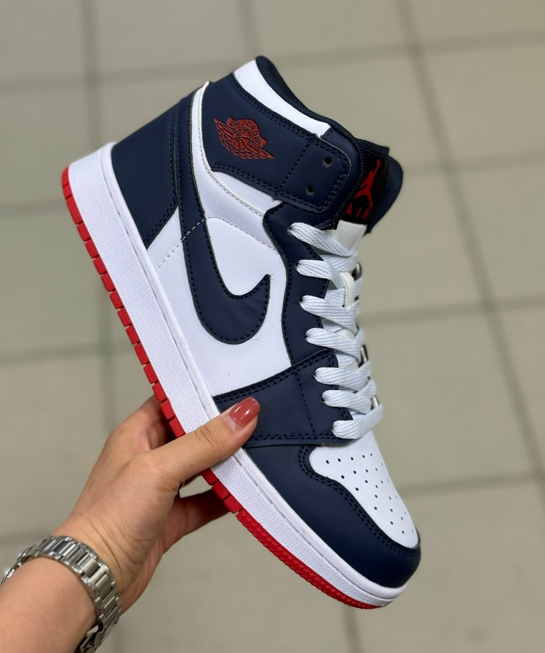 кроссовки спортивные nike air jordan 1 кеды высокие,nike air jordan 1 retro high og,nike air jordan 1 retro high,кроссовки nike air jordan 1,nike air jordan 1 pine green