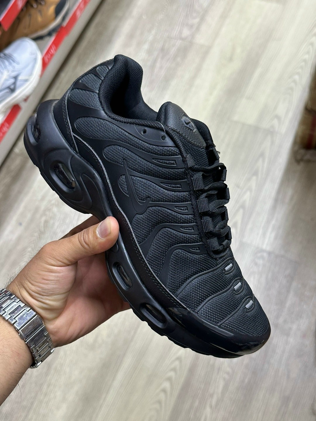 кроссовки nike air max tn plus,кроссовки мужские nike air max tn plus,nike tn air max plus black,nike air max plus tn,кроссовки