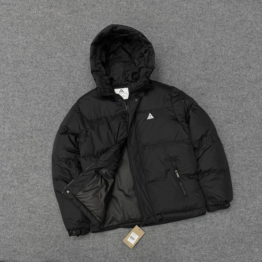 серый пуховик nike acg,куртка зимняя adidas,пуховик adidas,зимний пуховик nike acg,мужская зимняя куртка adidas