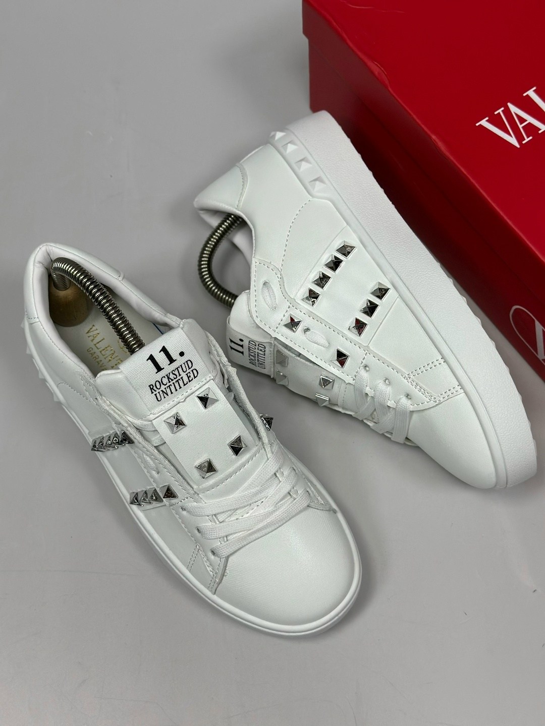 кроссовки valentino,,кеды валентино,кроссовки женские valentino,valentino кеды