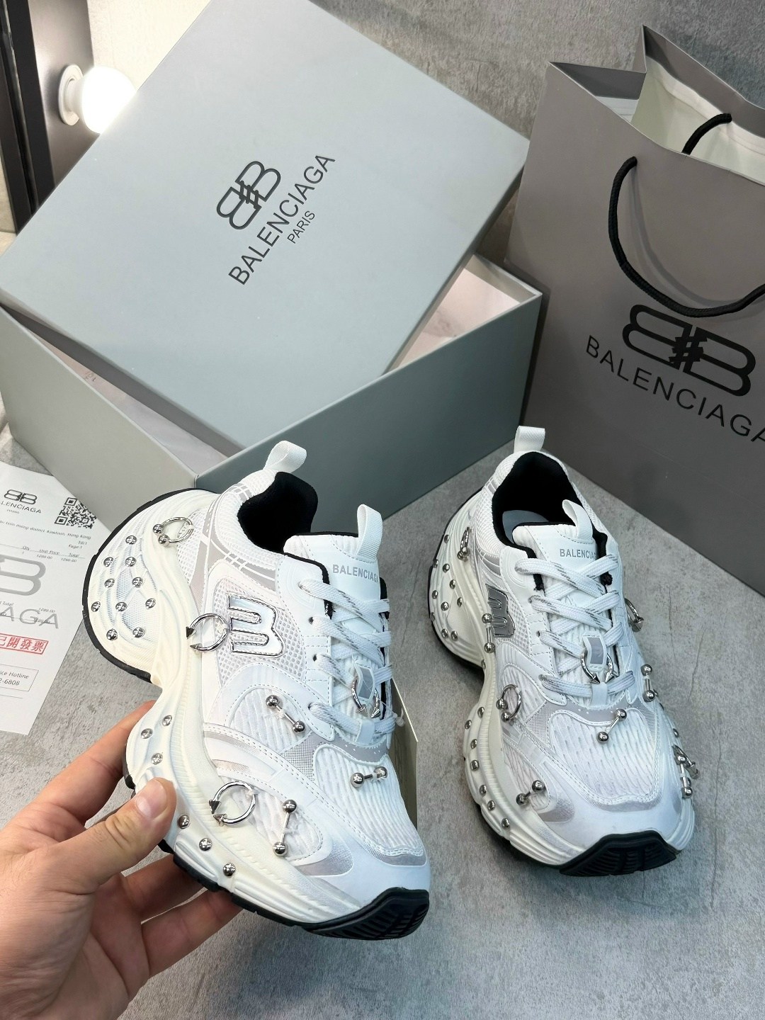 кроссовки balenciaga,кроссовки женские balenciaga,кроссовки balenciaga 2026-2026 белые,кроссовки баленсиага,кроссовки balenciaga triple s