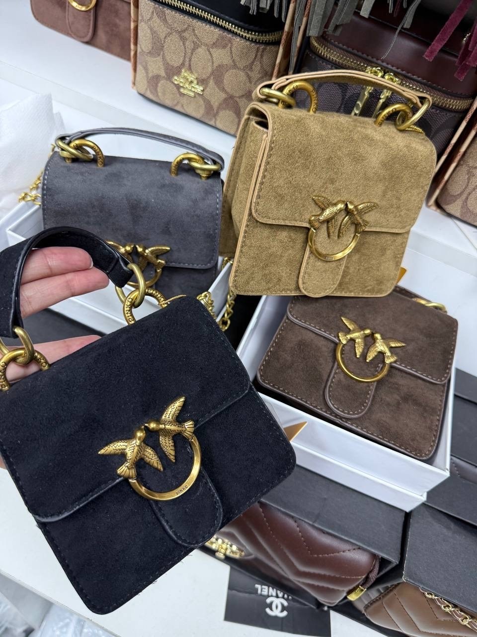 сумка pinko,женская сумка pinko,сумка pinko коричневый,сумка замшевая,брендовые сумочки