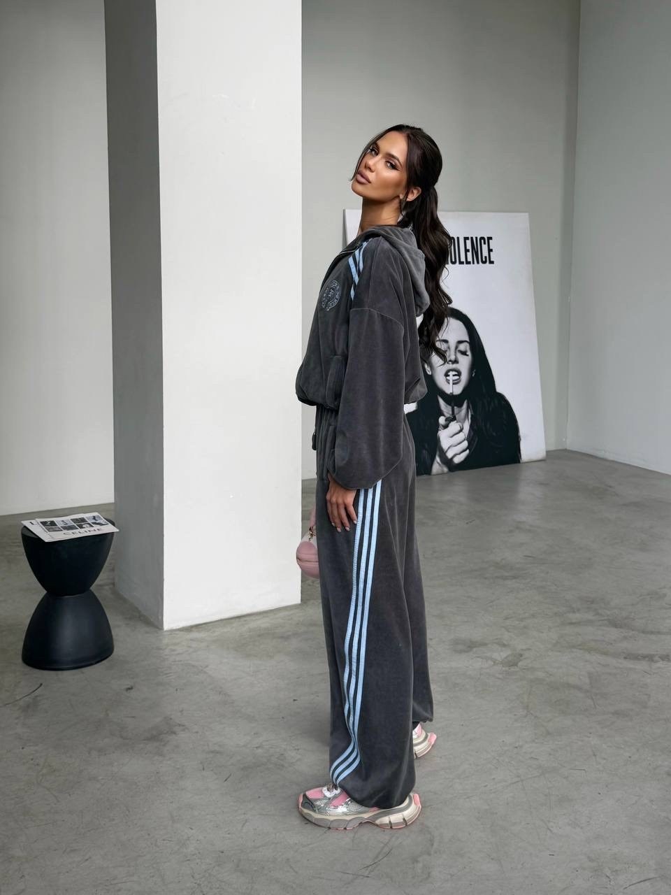 adidas original velour tracksuit,cпортивный костюм велюровый,велюровый костюм,велюровый костюм адидас женский,adidas originals олимпийка velour tracktop