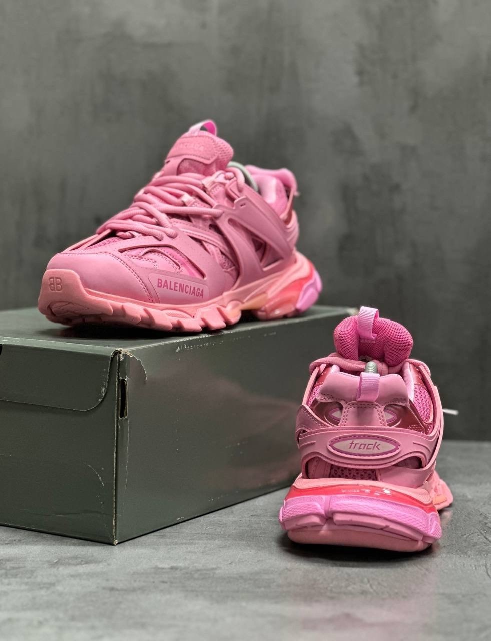 кроссовки женские balenciaga,balenciaga track pink,кроссовки balenciaga,баленсиага кроссовки трек розовые,кроссовки balenciaga track