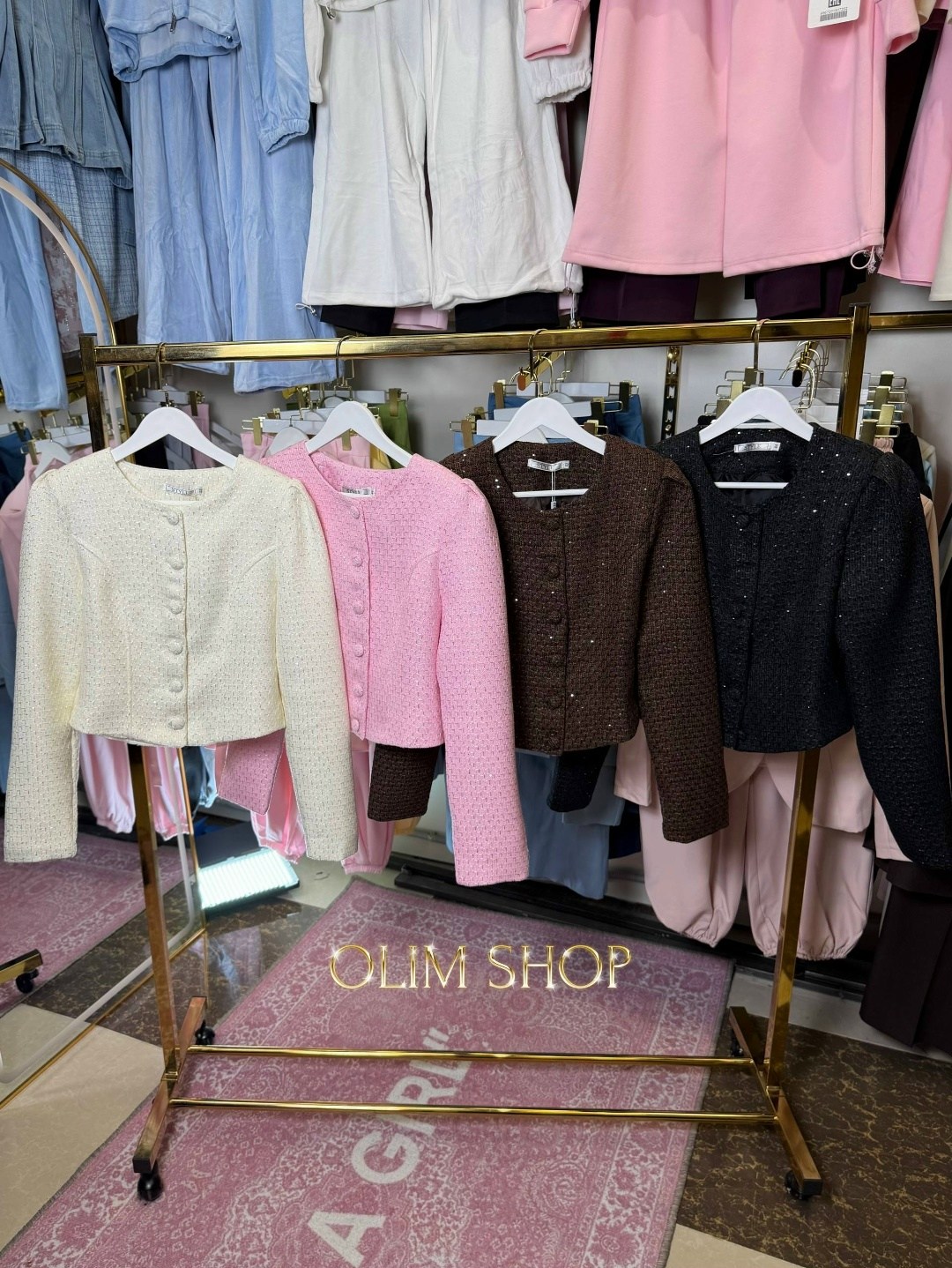 твидовый костюм,костюм из ткани шанель,модные костюмы,женский костюм из двух предметов,костюм из букле в стиле шанель