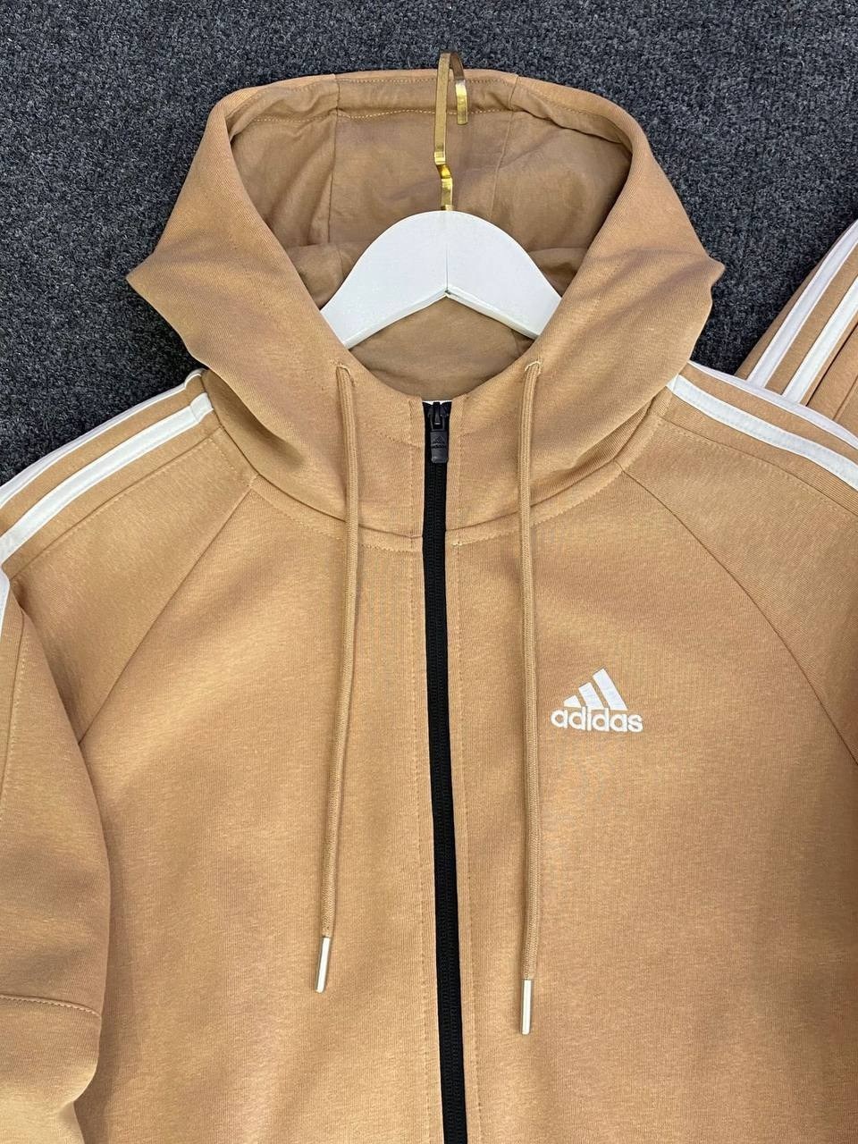 мужской теплый спортивный костюм adidas,спортивный костюм adidas мужской,спортивный костюм adidas,спортивный костюм adidas на молнии,adidas 4dfwd мужской теплый спортивный костюм