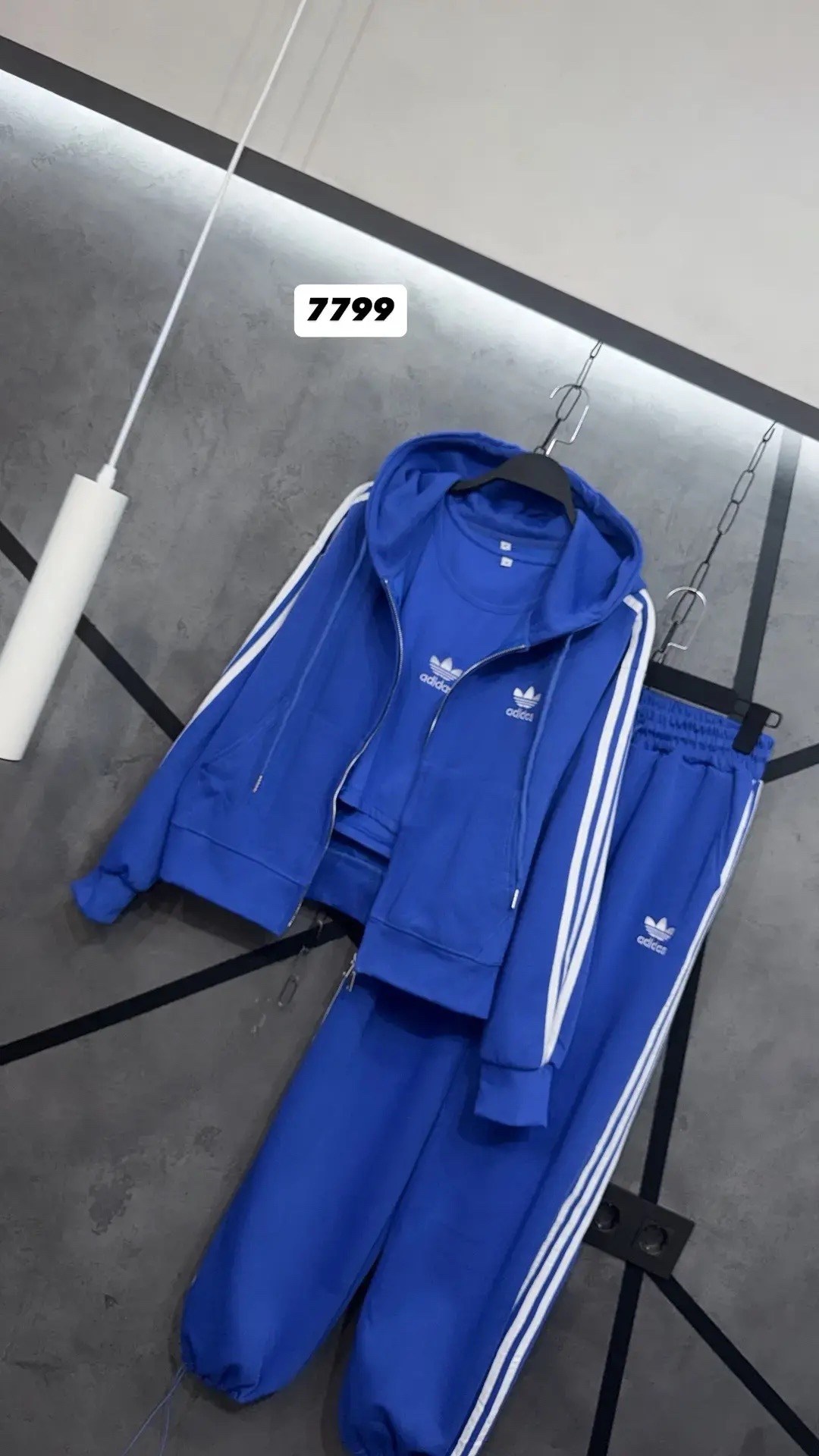комплект одежды adidas sportswear,спортивный костюм женский adidas,спортивный костюм женский адидас 44 46 размер,спортивные костюмы адидас,спортивный костюм adidas originals