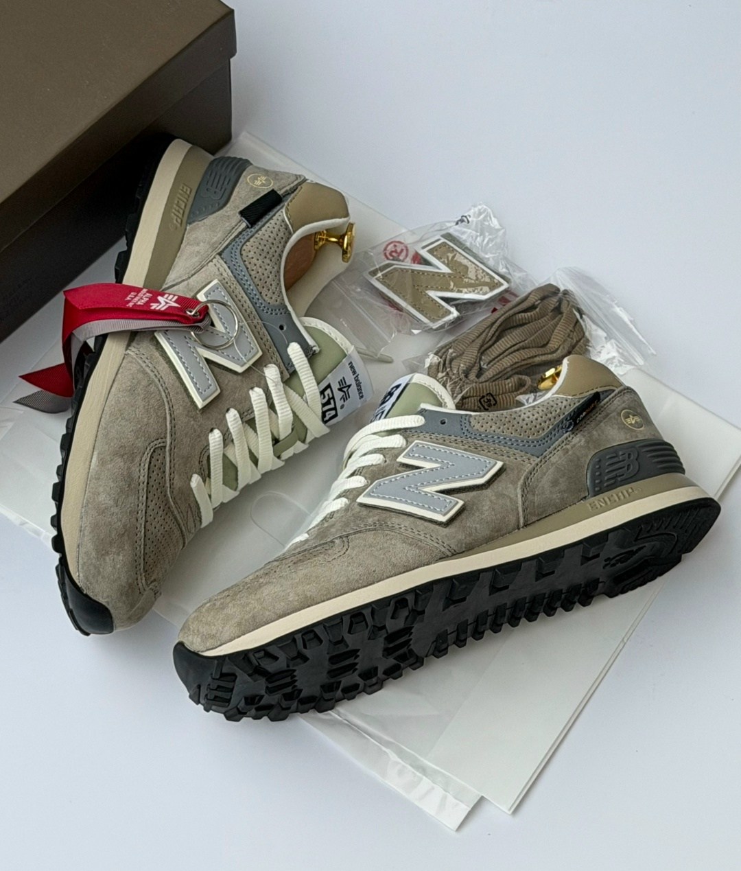 кроссовки new balance 574 alpha industries,кроссовки new balance 574,мужские кроссовки new balance 574,кроссовки new balance alpha industries x 574,кроссовки new balance 574 10 alpha industries