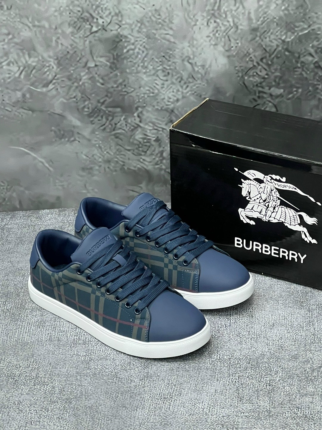 ,кроссовки burberry,кеды burberry,кеды мужские,кроссовки мужские