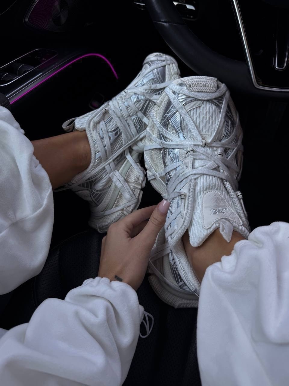 кроссовки balenciaga,кроссовки женские balenciaga,массивные кроссовки,кроссовки 3xl extreme lace массивные на шнуровке balenciaga,кроссовки balenciaga 3 xl