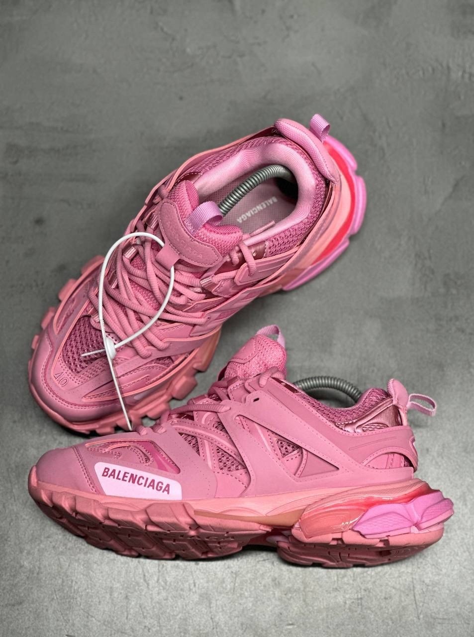 кроссовки женские balenciaga,balenciaga track pink,кроссовки balenciaga,баленсиага кроссовки трек розовые,кроссовки balenciaga track