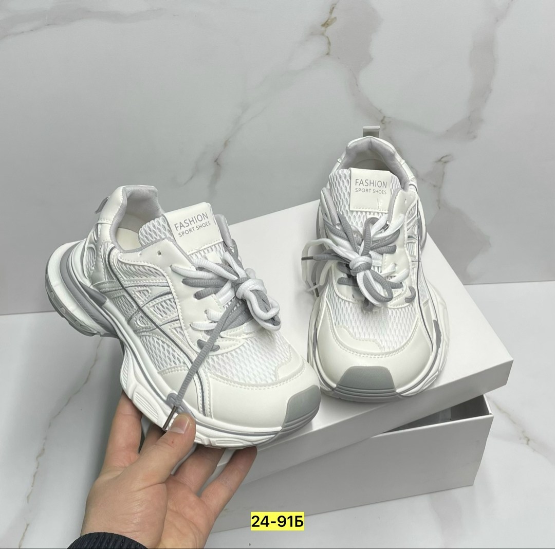 женские кроссовки balenciaga runner серебристые,кроссовки женские balenciaga,кроссовки balenciaga,кроссовки баленсиага женские,кроссовки женскиe