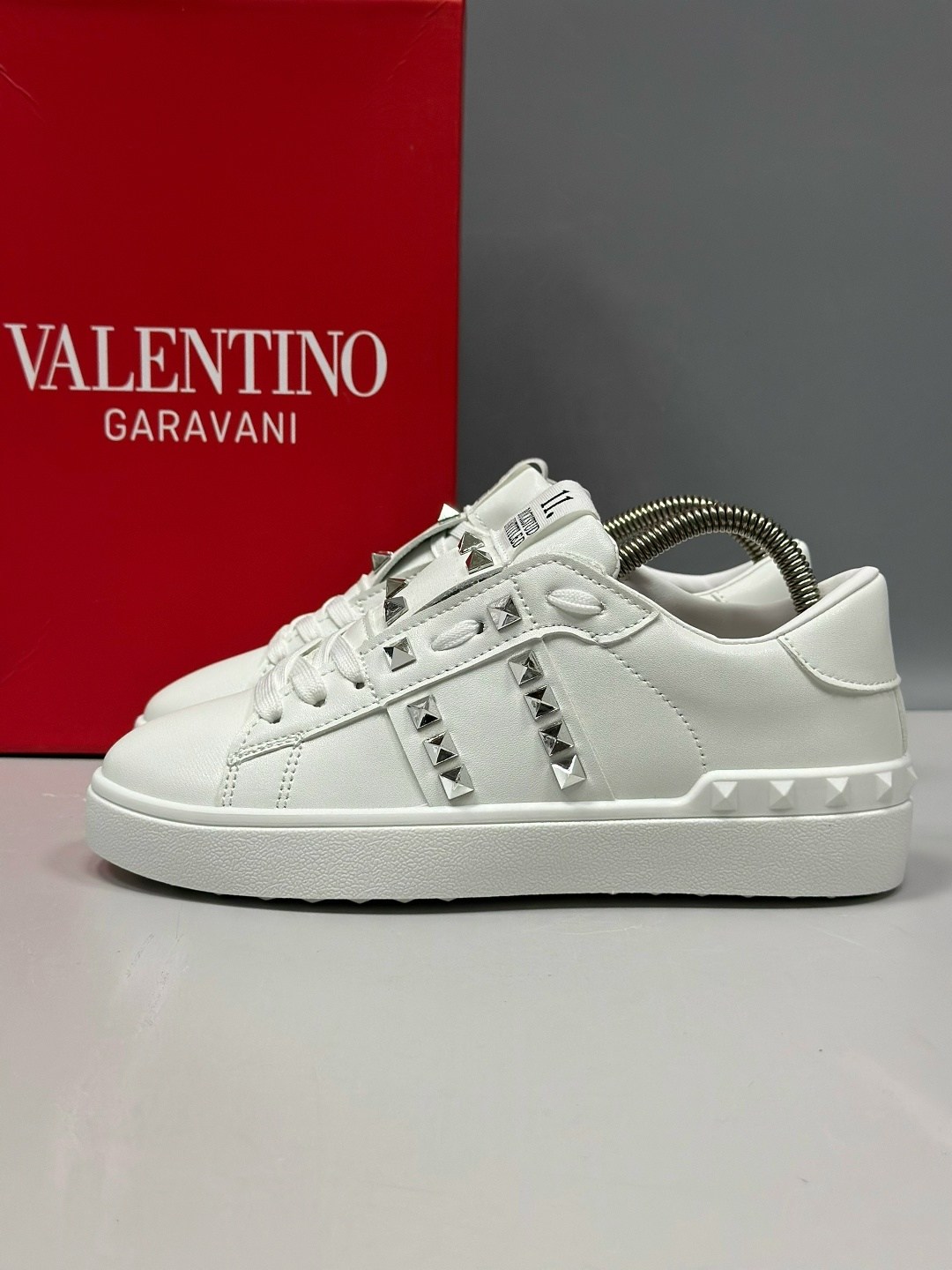 кроссовки valentino,,кеды валентино,кроссовки женские valentino,valentino кеды