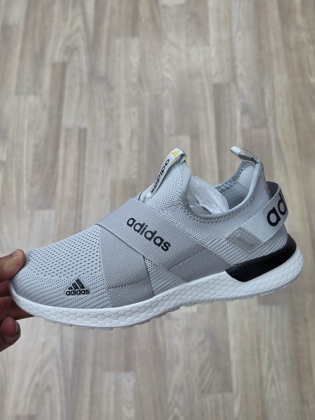 кроссовки adidas,мужские кроссовки adidas,кроссовки,спортивная ,мужская  кроссовки