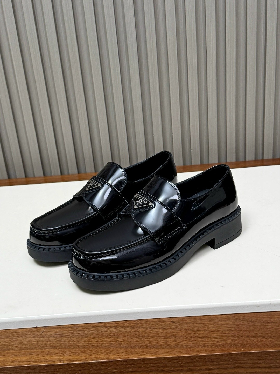лоферы прада,лоферы prada,,лоферы женские,брендовая