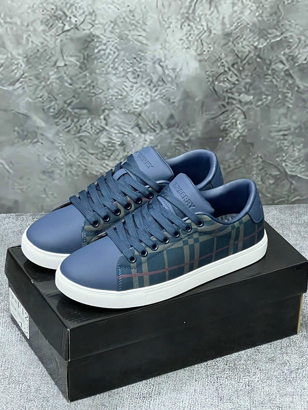,кроссовки burberry,кеды burberry,кеды мужские,кроссовки мужские