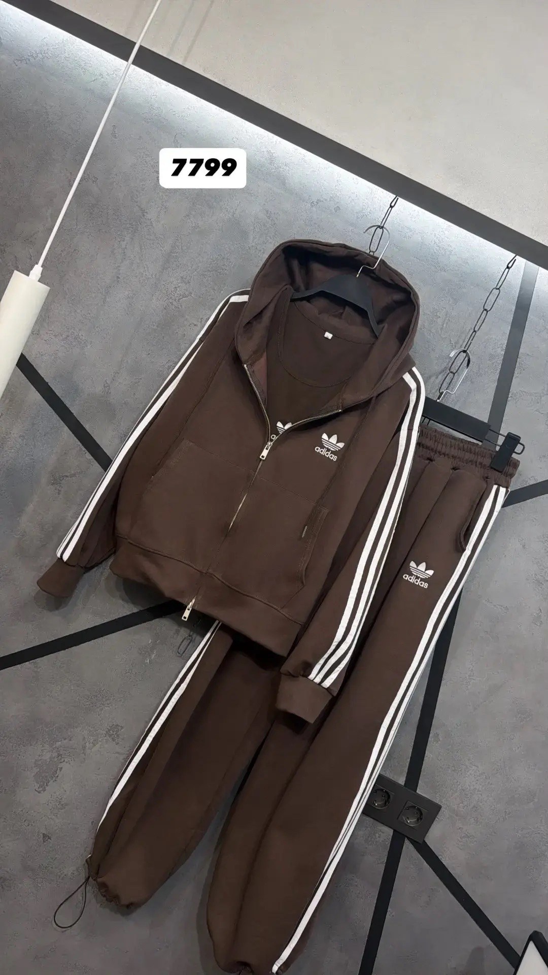 комплект одежды adidas sportswear,спортивный костюм женский adidas,спортивный костюм женский адидас 44 46 размер,спортивные костюмы адидас,спортивный костюм adidas originals