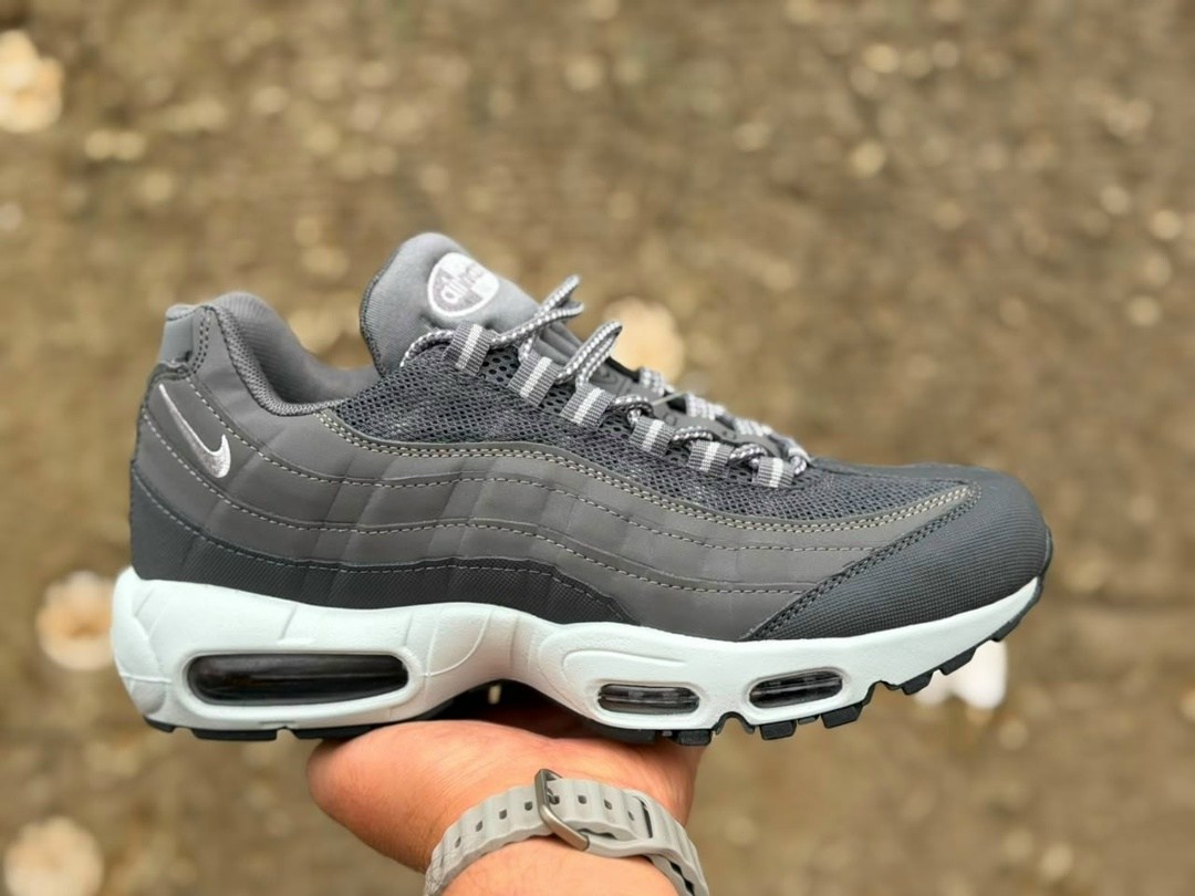 nike air max 95 essential,nike air max 95,кроссовки,nike air max 95 black,nike air max 95 premium