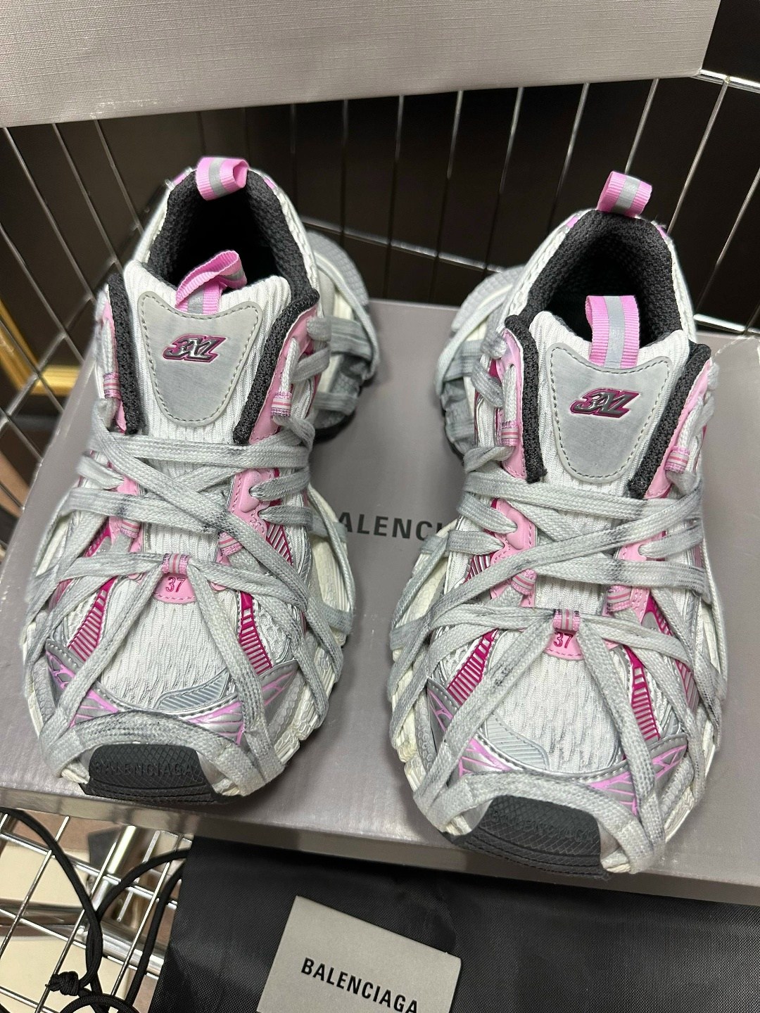 кроссовки женские balenciaga,кроссовки balenciaga,кроссовки balenciaga wmns track 2 sneaker white light yellow,кроссовки balenciaga 3 xl,женские кроссовки