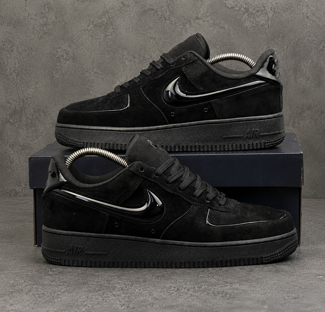 кроссовки найк мужские черные замшевые,кросcовки nike air force 1,кроссовки nike air force 1 low,nike air force 1 low black,мужские кроссовки nike air force 1 '07 черные замшевые