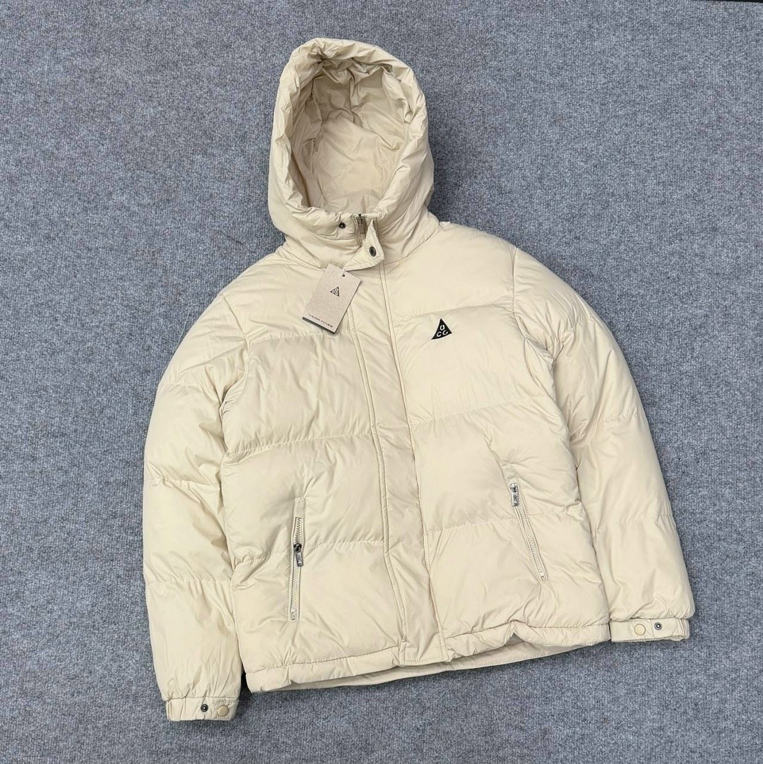 серый пуховик nike acg,куртка зимняя adidas,пуховик adidas,зимний пуховик nike acg,мужская зимняя куртка adidas