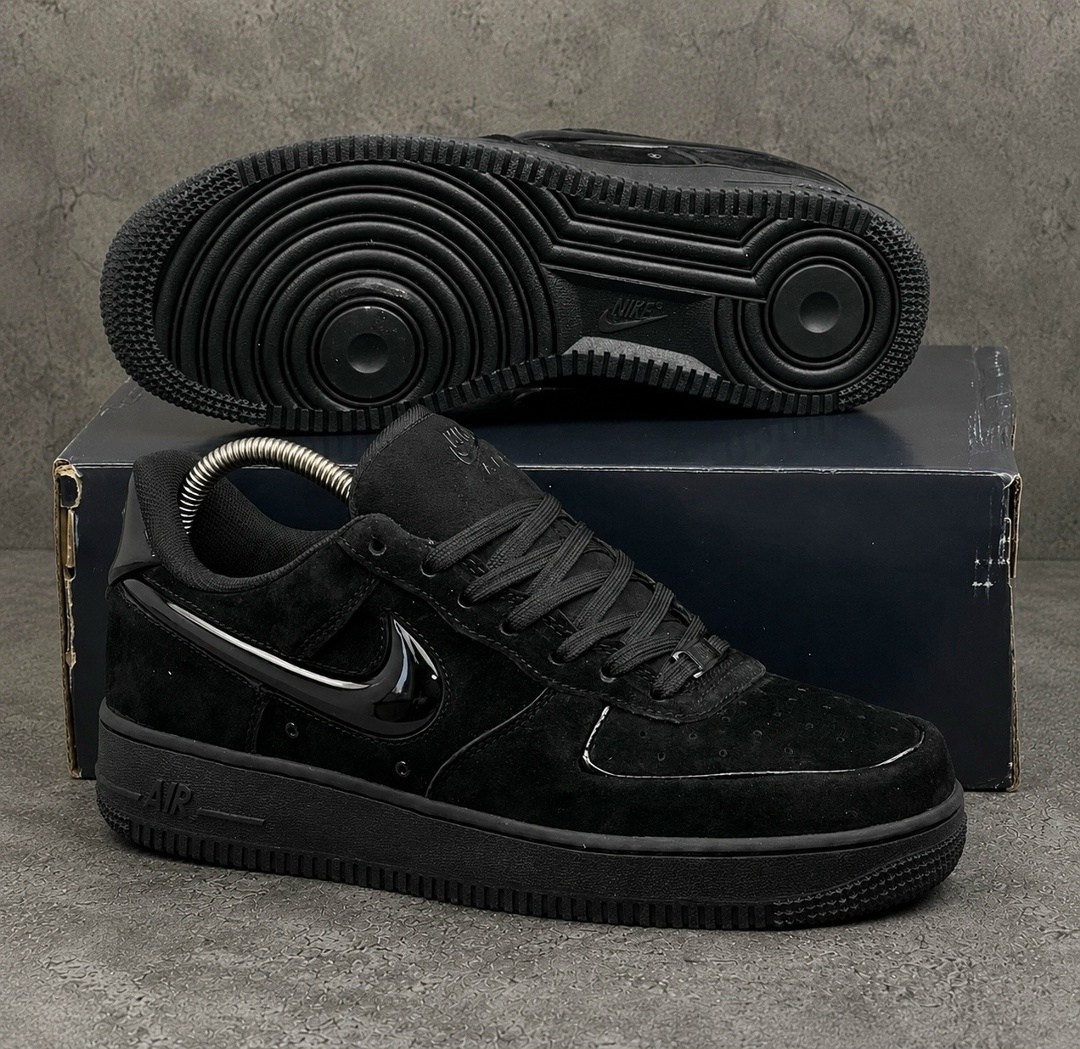 кроссовки найк мужские черные замшевые,кросcовки nike air force 1,кроссовки nike air force 1 low,nike air force 1 low black,мужские кроссовки nike air force 1 '07 черные замшевые