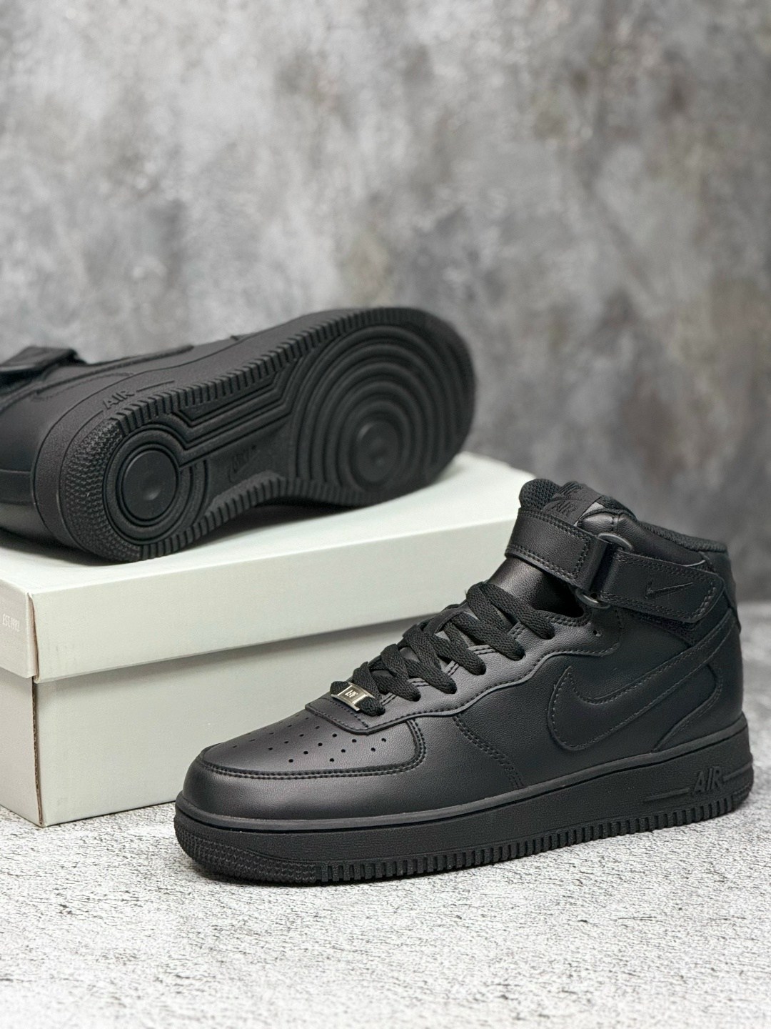nike air force 1 mid "black",кроссовки nike air force 1 mid "black",кроссовки nike air force 1 mid,зимние nike air force 1 mid с мехом black черные,зимние кроссовки nike air force 1 mid