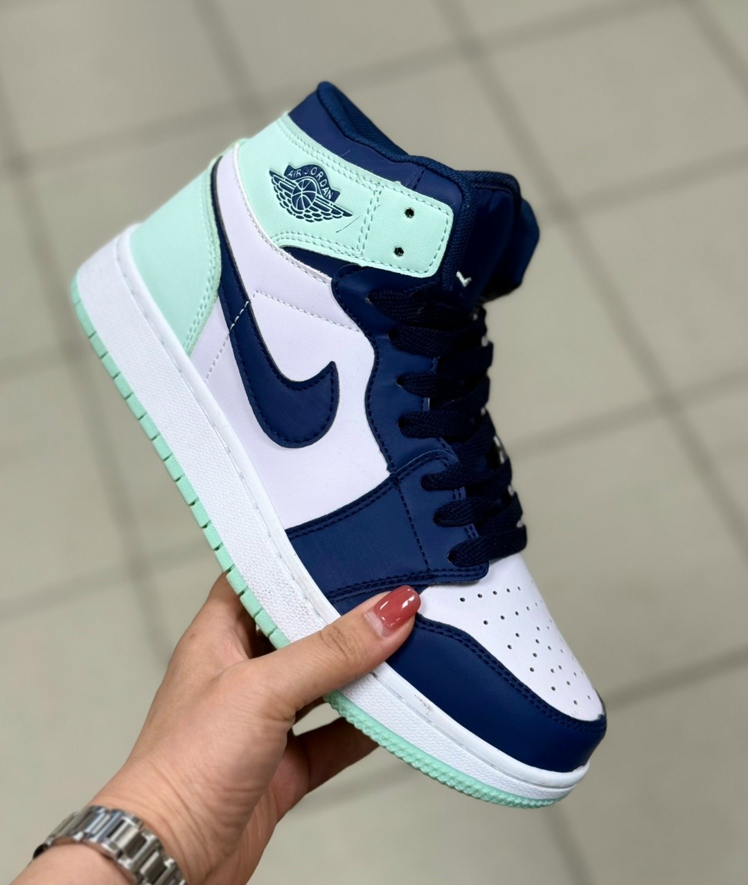 кроссовки найк джордан,кроссовки nike air jordan 1 mid,кроссовки nike air jordan,nike air jordan 1,кроссовки nike air jordan 1