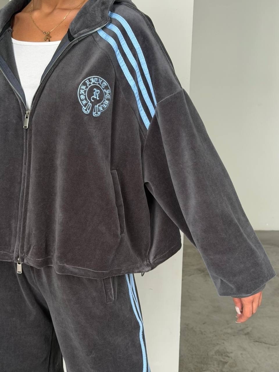 adidas original velour tracksuit,cпортивный костюм велюровый,велюровый костюм,велюровый костюм адидас женский,adidas originals олимпийка velour tracktop