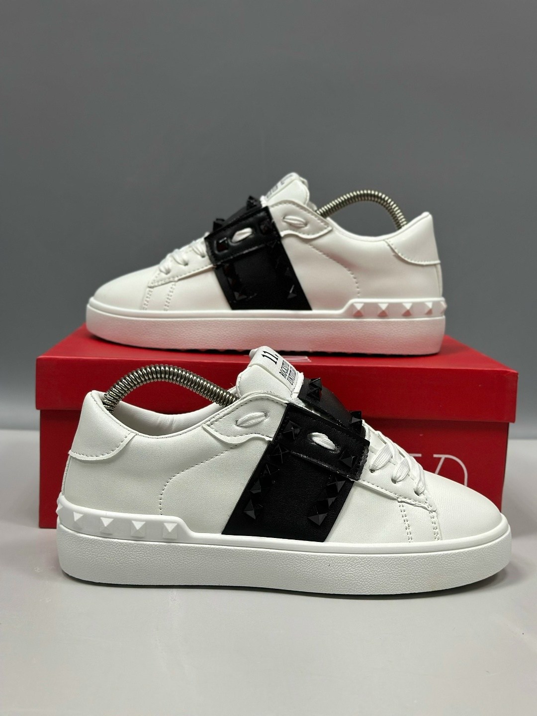 ,valentino кроссовки,кеды valentino,кроссовки женские valentino,кеды валентино женские