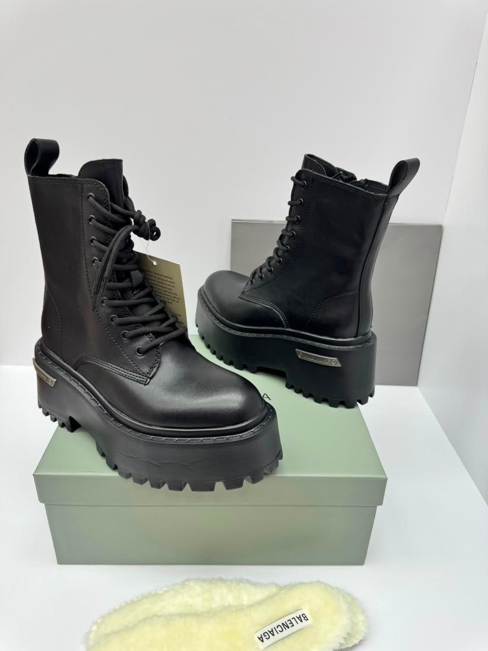 ботинки celine женские,,celine ботинки,ботинки balenciaga,женские ботинки