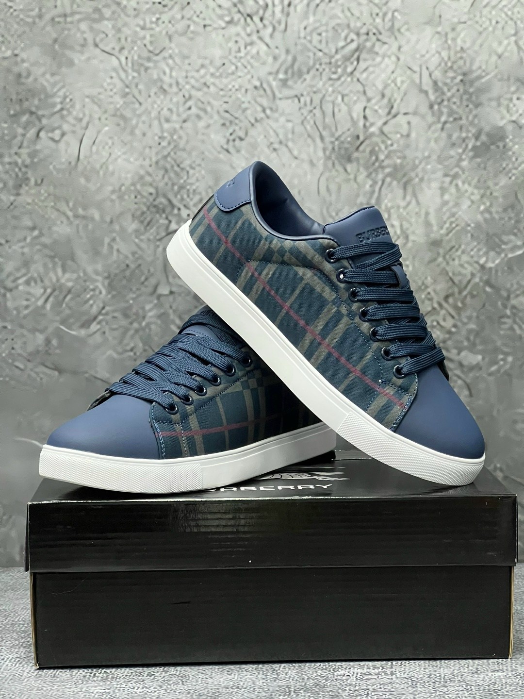 ,кроссовки burberry,кеды burberry,кеды мужские,кроссовки мужские